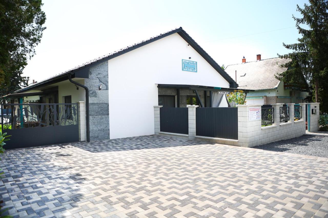 Hori Homes Apartman Siófok Exteriör bild